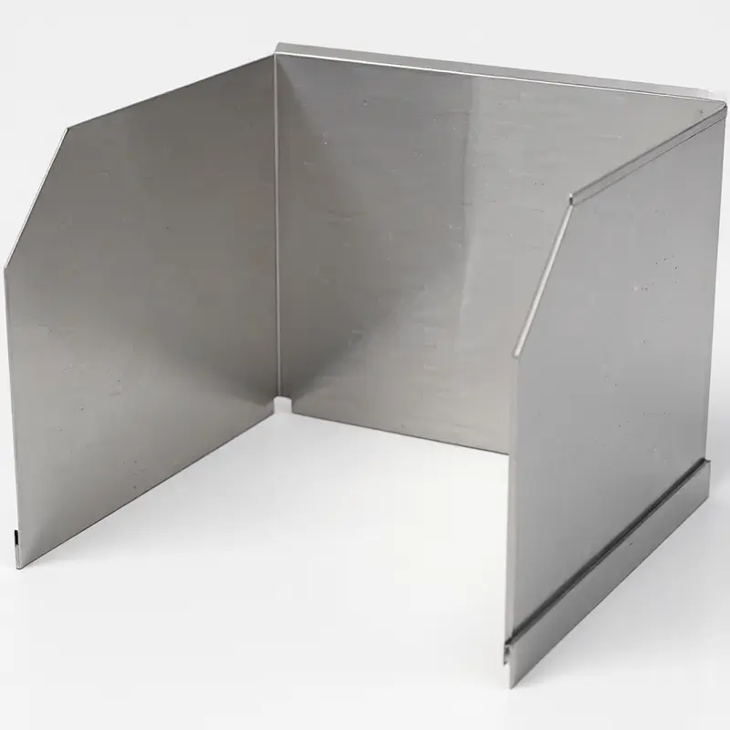 Stainless steel splash guard Madison commercial kitchen - DDAN Hood Services