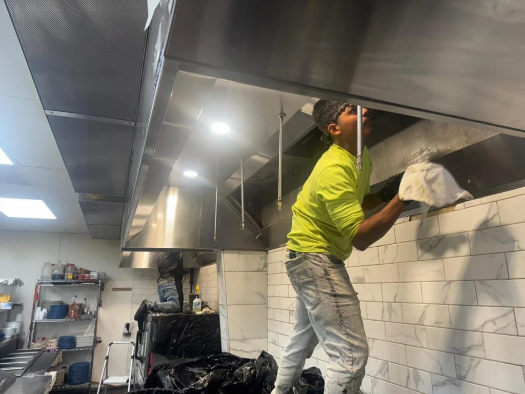 upblast fan motor replacement and exhaust fan belt repair - DDAN Hood Services